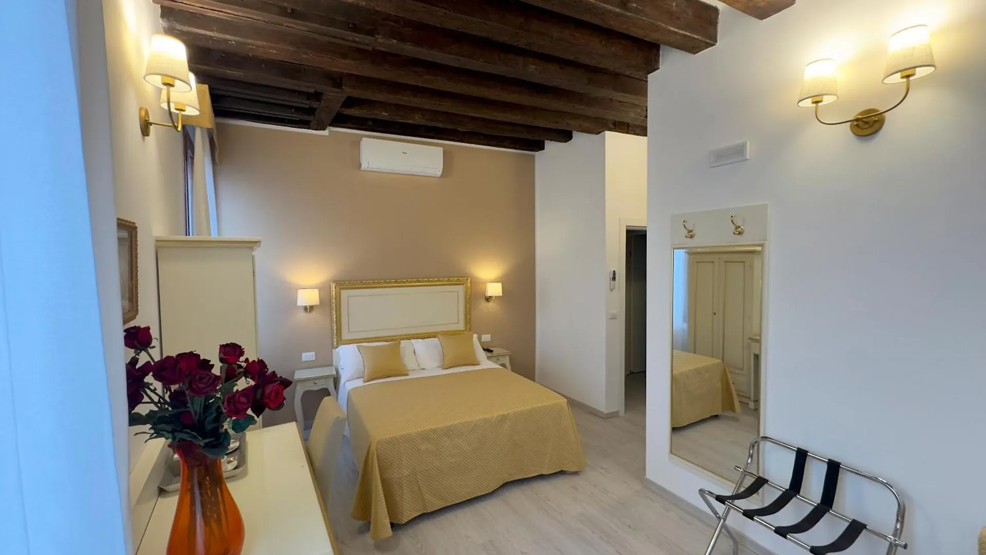 Residenza Briati contacts